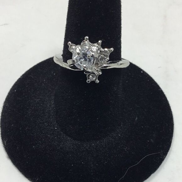 Cubic Zirconia Round Fan Setting Ring (H15) - Picture 3 of 6